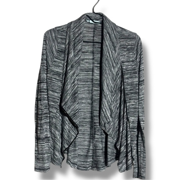 Maurices Gray and White Draped Open Front Lightweight Long Sleeve Cardigan - Picture 13 of 15